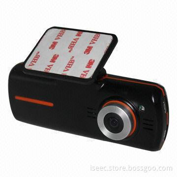 2-channel car camera with HD quality